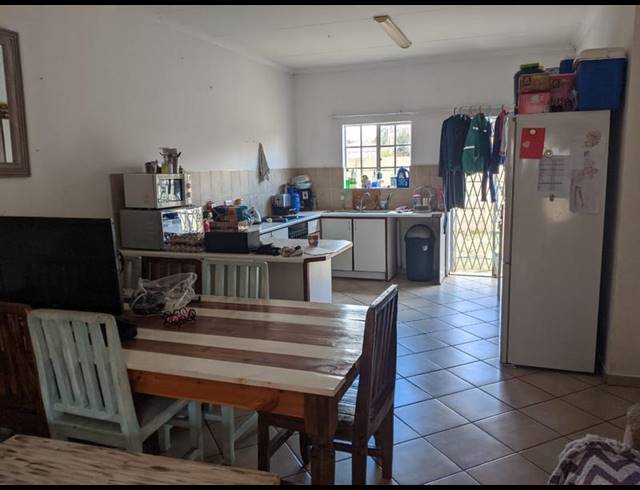 2 BEDROOM TOWNHOUSE FOR SALE IN ROBIN PARK